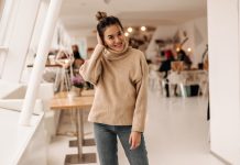 Sweatshirts for Women: Train-Ready Layers for Indian Weather